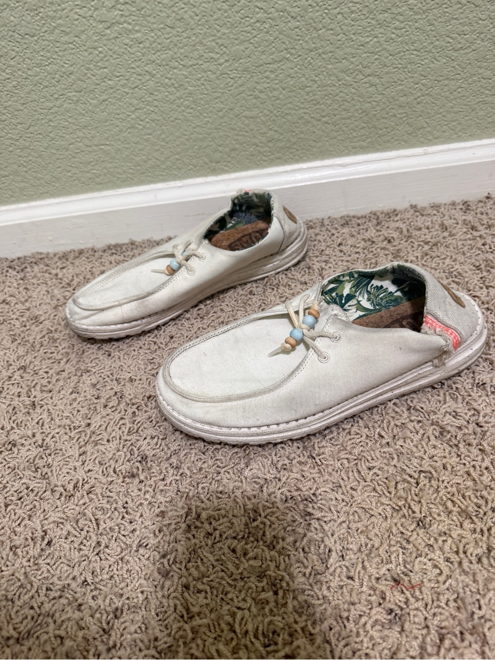 HEYDUDE Wendy Natural Floral Shoes US 8
